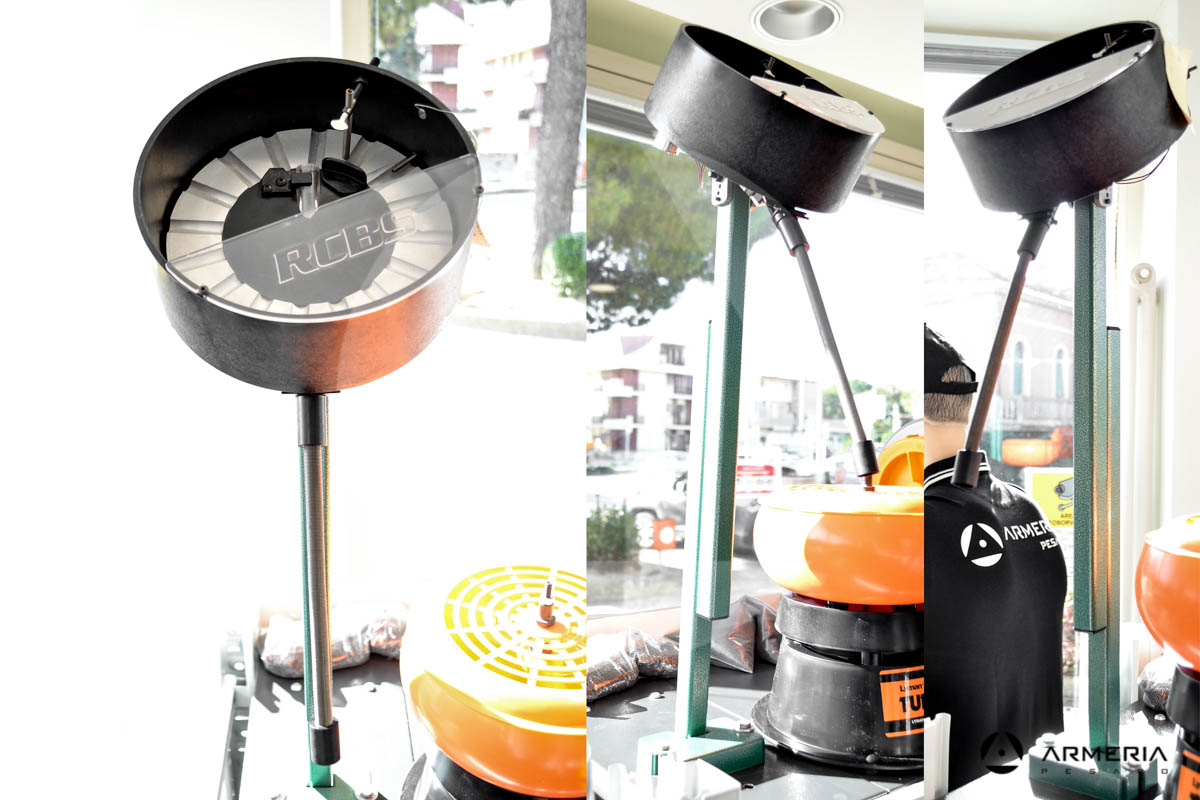 Bullet Feeder RCBS Pistol Kit - Kit Alimentazione Palle - 82350 lato Bullet Feeder RCBS Pistol Kit - Kit Alimentazione Palle - 82350 lato