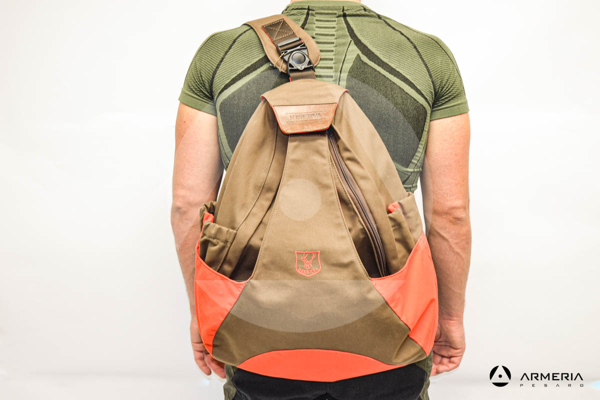 Borsa zaino monospalla Riserva Canvas Idrox con camel bag modello Borsa zaino monospalla Riserva Canvas Idrox con camel bag modello