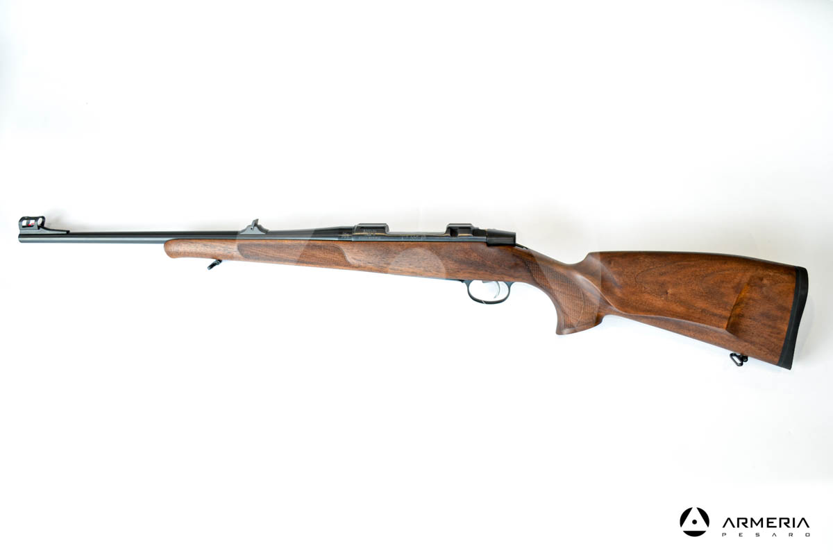 Carabina Bolt Action CZ modello 557 Lux calibro 270 Winchester lato Carabina Bolt Action CZ modello 557 Lux calibro 270 Winchester lato