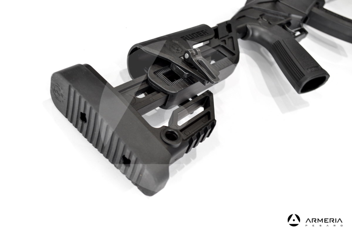 Carabina Bolt Action Ruger modello Precision Rimfire calibro 22 calciolo Carabina Bolt Action Ruger modello Precision Rimfire calibro 22 calciolo