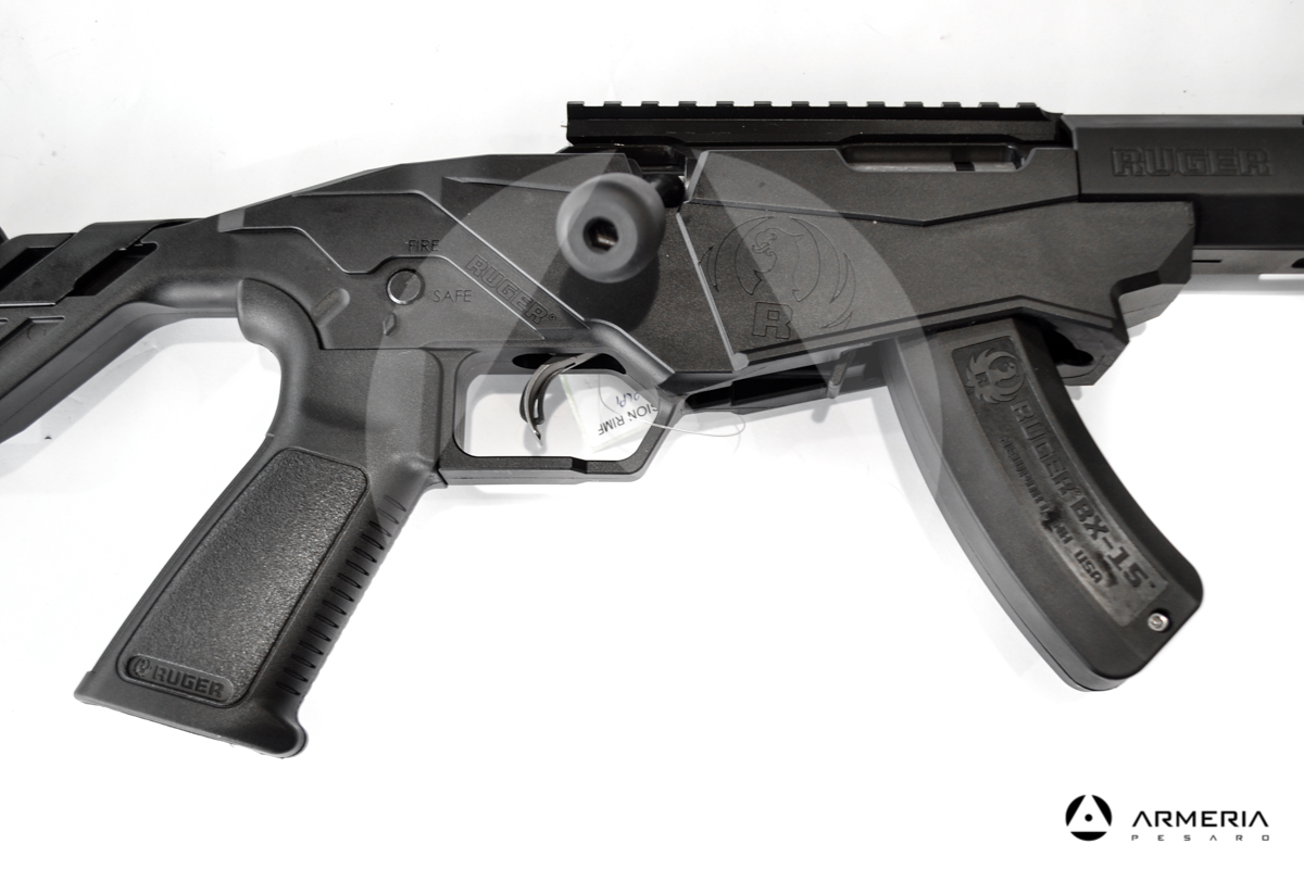 Carabina Bolt Action Ruger modello Precision Rimfire calibro 22 caricatore Carabina Bolt Action Ruger modello Precision Rimfire calibro 22 caricatore