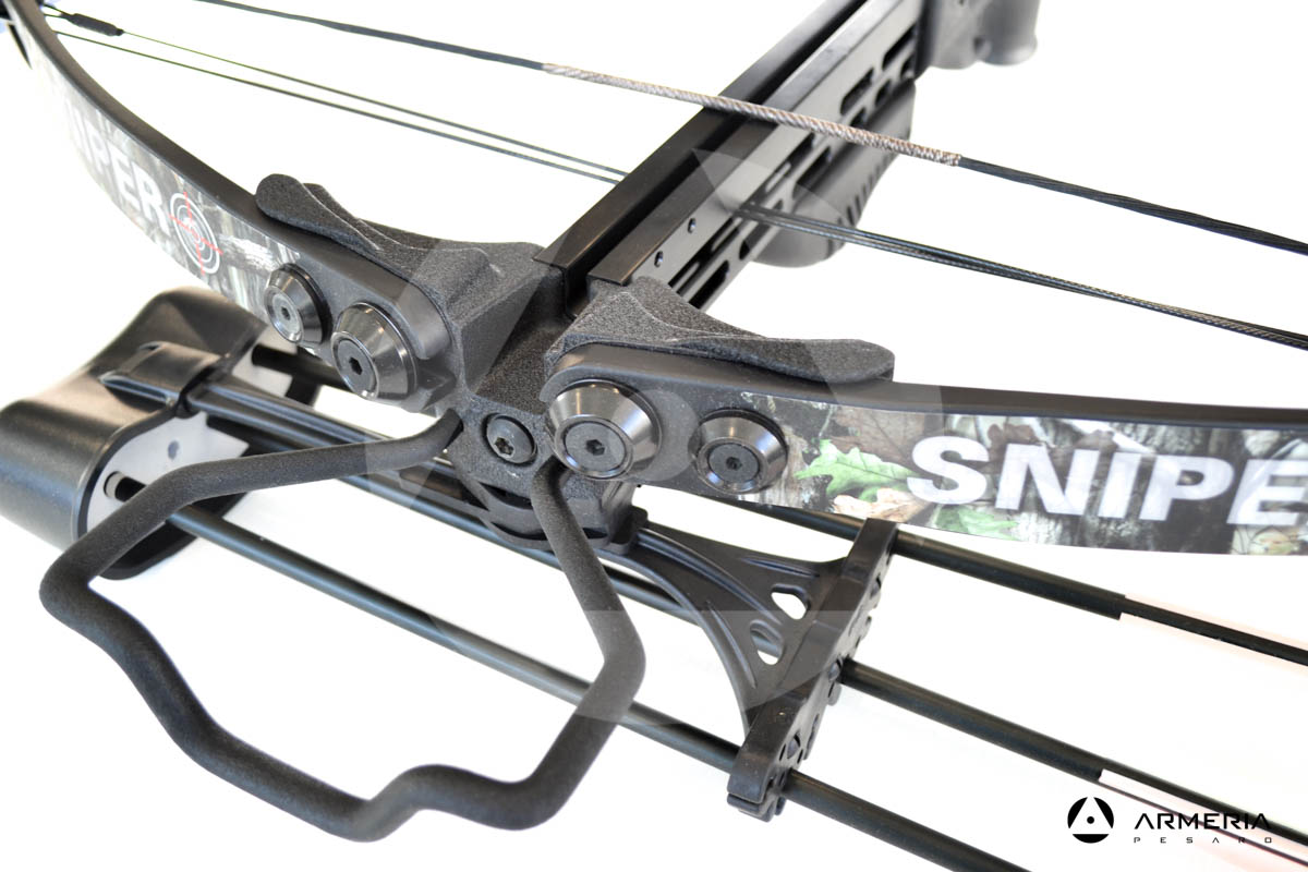 Fucile a balestra Skorpion Compound XBC-150 150 lbs con ottica e frecce fronte