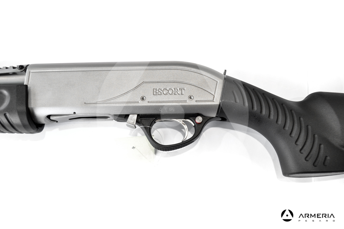 Fucile semiautomatico a pompa Hatsan modello Escort Defender Marine calibro 12 grilletto