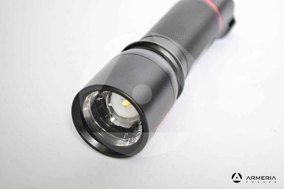 Pila torcia Coast HP7 - 360 lumen modello