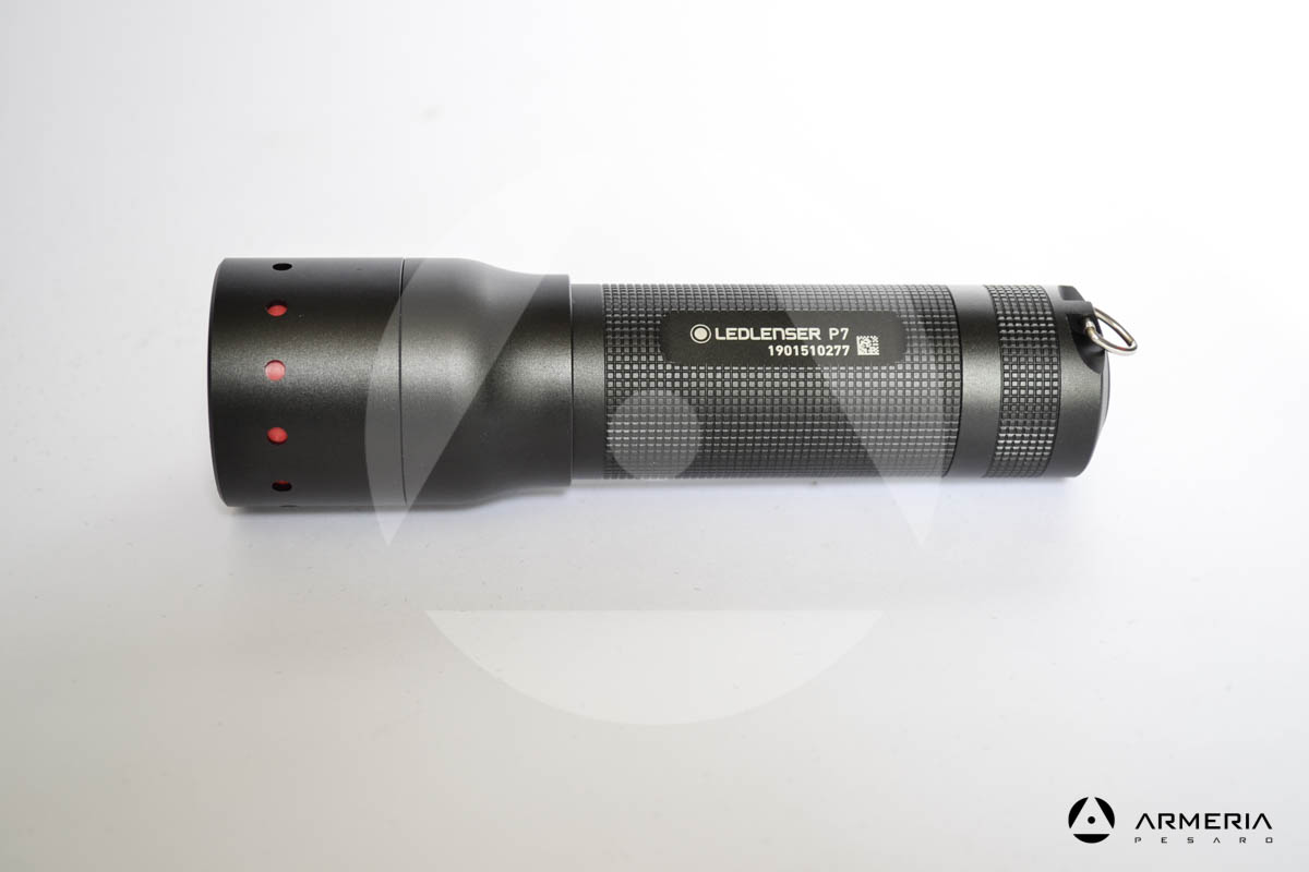 Pila torcia Led Lenser P7 - 450 lumen