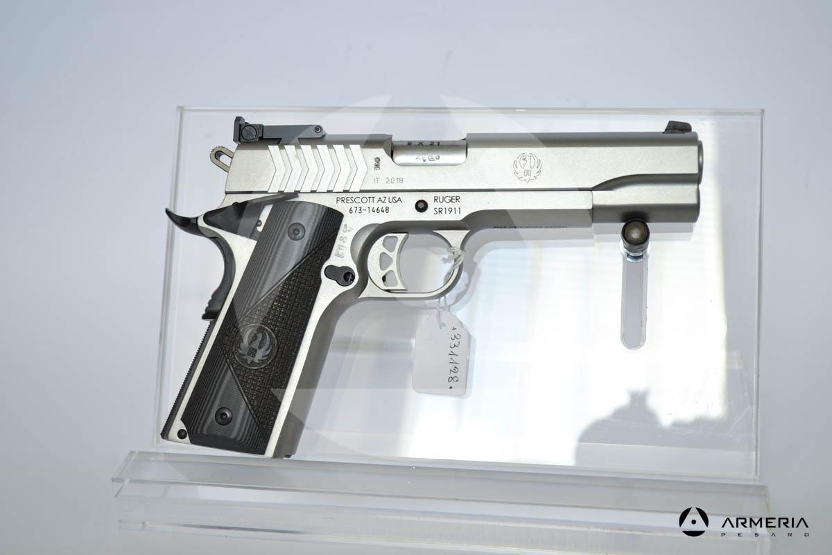 Pistola semiautomatica Ruger modello SR1911 calibro 9x21 con 1 caricatore canna 5" Sportiva lato Pistola semiautomatica Ruger modello SR1911 calibro 9x21 con 1 caricatore canna 5" Sportiva lato