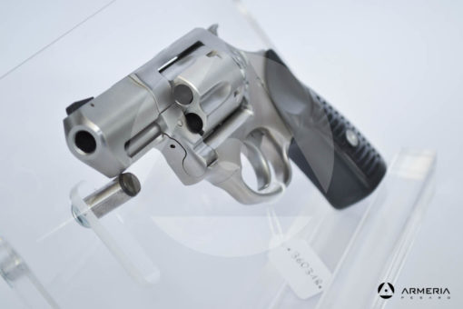 Revolver Ruger modello SP101 Inox calibro 357 Magnum con 1 caricatore canna 2,25 Comune mirino