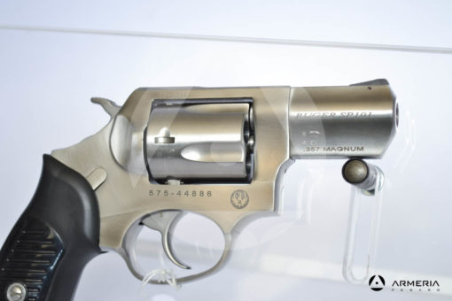 Revolver Ruger modello SP101 Inox calibro 357 Magnum con 1 caricatore canna 2,25 Comune modello
