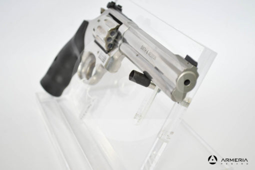 Revolver Smith & Wesson modello 617 Inox canna 6" calibro 22 LR fronte