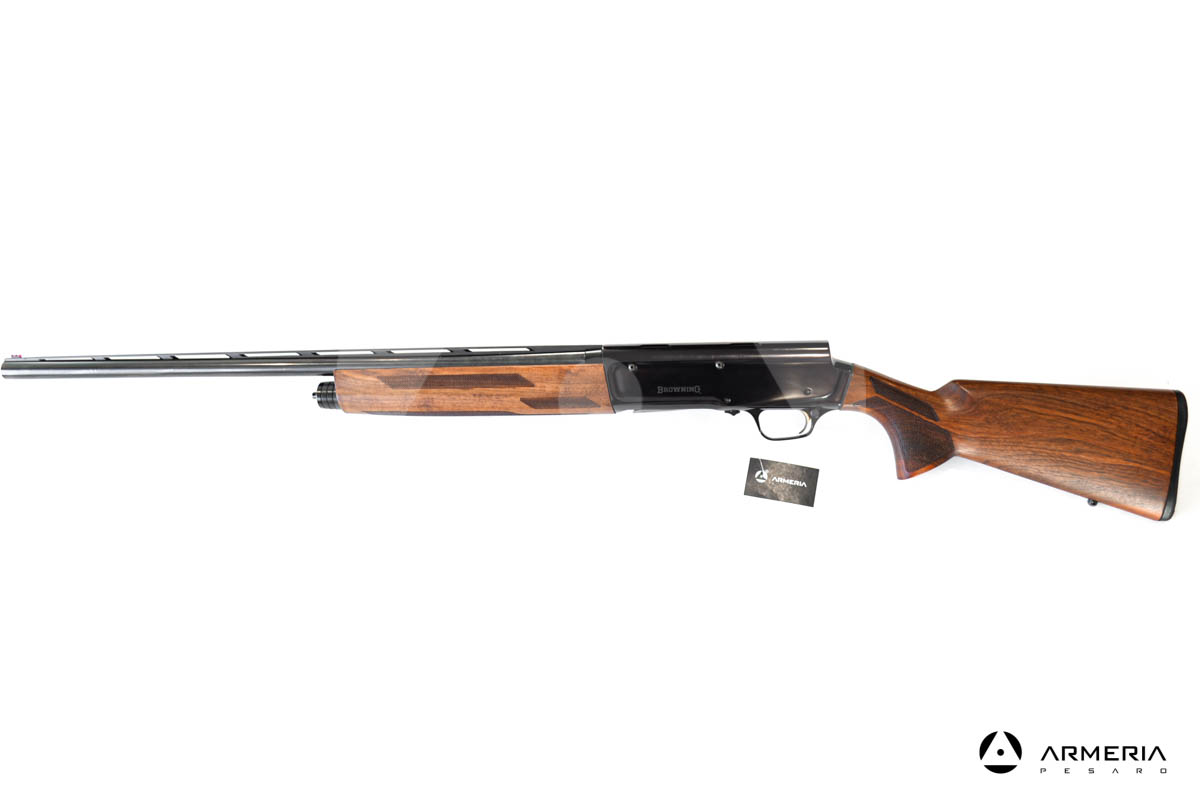 Bascula con predisposizione attacco ottica Mirino anteriore in fibra ottica Lunghezza canna 70 Magnum lato