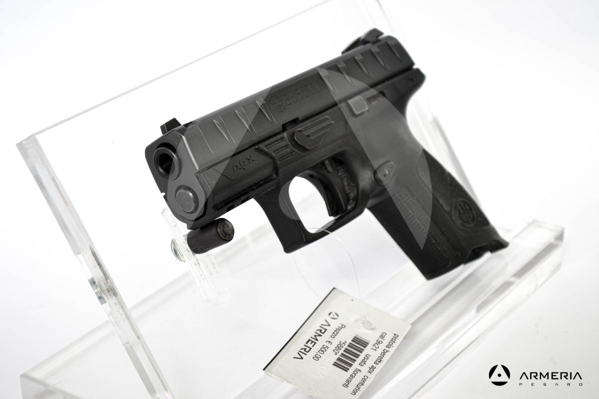 Pistola Beretta modello APX calibro 9x21 con 2 caricatori in dotazione canna 3,5" Usata mirino Pistola Beretta modello APX calibro 9x21 con 2 caricatori in dotazione canna 3,5" Usata mirino