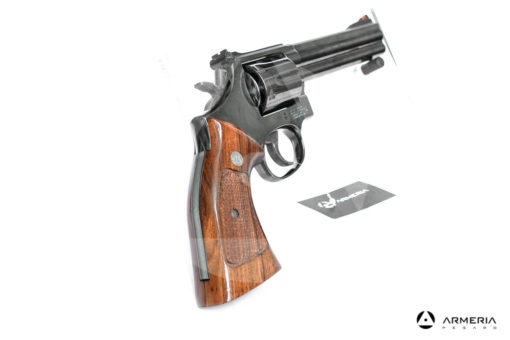 Revolver Smith & Wesson modello 586-3 canna 6" calibro 357 Magnum calcio