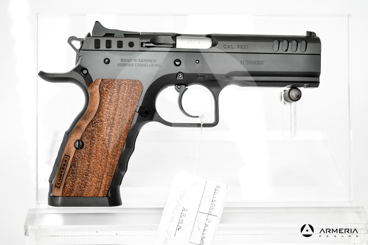 Pistola semiautomatica Tanfoglio modello Stock I calibro 9x21 Canna 5 Pistola semiautomatica Tanfoglio modello Stock I calibro 9x21 Canna 5