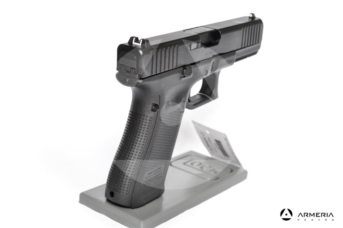 Pistola semiautomatica Glock modello 17 FS Gen 5 calibro 9x21 canna 4 calcio Pistola semiautomatica Glock modello 17 FS Gen 5 calibro 9x21 canna 4 calcio