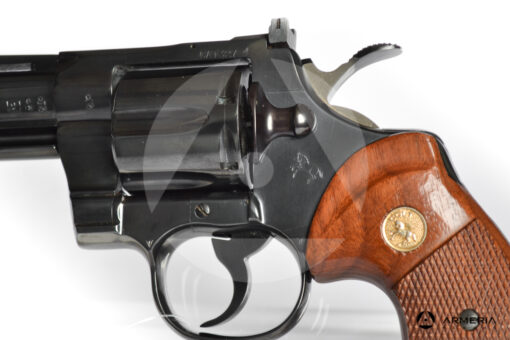 Revolver Colt modello Pyton canna 4 calibro 357 Magnum macro