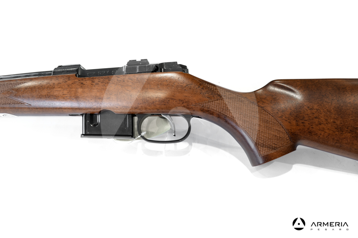 Carabina Bolt Action CZ modello 527 Varmint calibro 223 Remington grilletto Carabina Bolt Action CZ modello 527 Varmint calibro 223 Remington grilletto