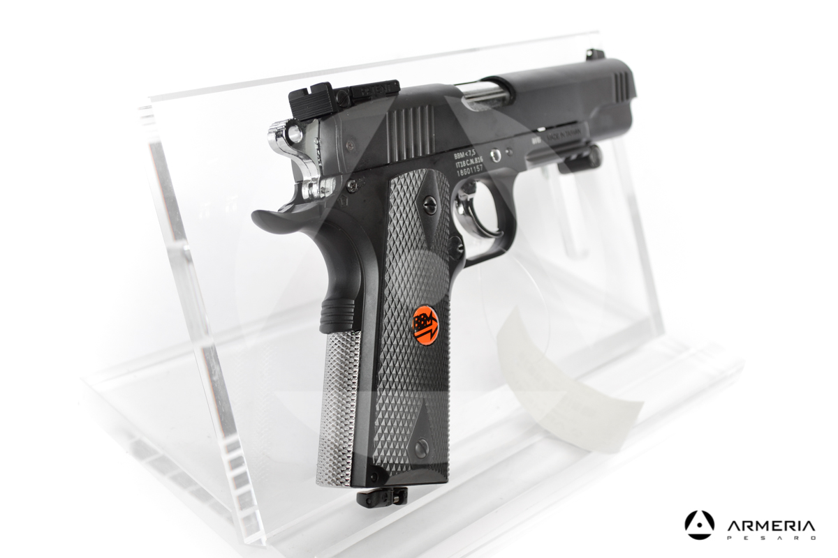 Pistola semiautomatica CO2 Bruni modello Combat 1911 calibro 4.5 calcio Pistola semiautomatica CO2 Bruni modello Combat 1911 calibro 4.5 calcio