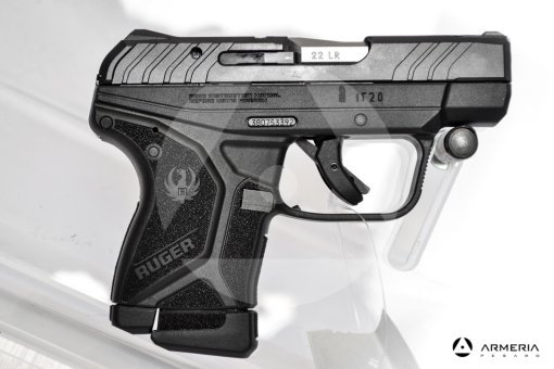 Pistola semiautomatica Ruger modello LCP II calibro 22 canna 2.75 lato