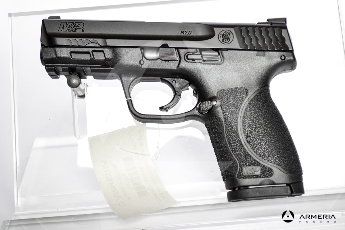 Pistola semiautomatica Smith & Wesson modello M&P9 calibro 9x21 Canna 4 lato Pistola semiautomatica Smith & Wesson modello M&P9 calibro 9x21 Canna 4 lato