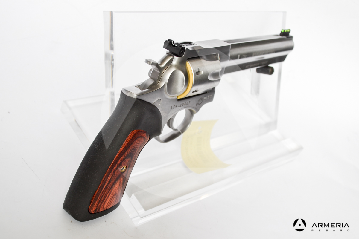 Revolver Ruger modello GP100 Inox calibro 357 Magnum canna 6 calcio Revolver Ruger modello GP100 Inox calibro 357 Magnum canna 6 calcio
