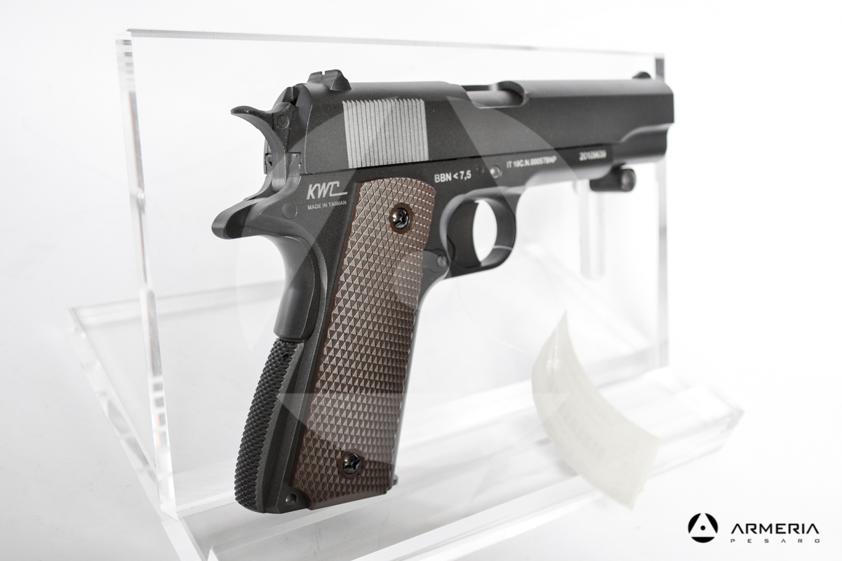 Pistola semiautomatica CO2 Bruni modello Guns 1911 calibro 4.5 calcio