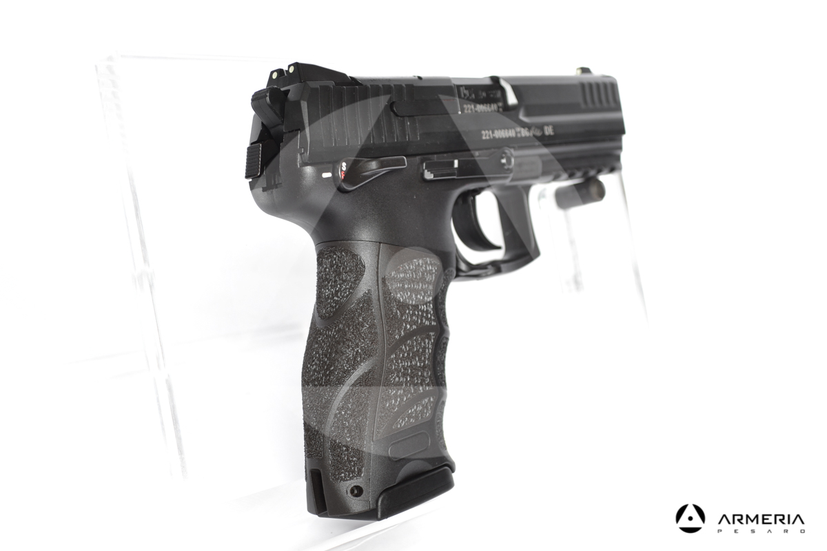 Pistola semiautomatica Heckler & Koch H&K P30 LS V3 calibro 40 S&W calcio Pistola semiautomatica Heckler & Koch H&K P30 LS V3 calibro 40 S&W calcio
