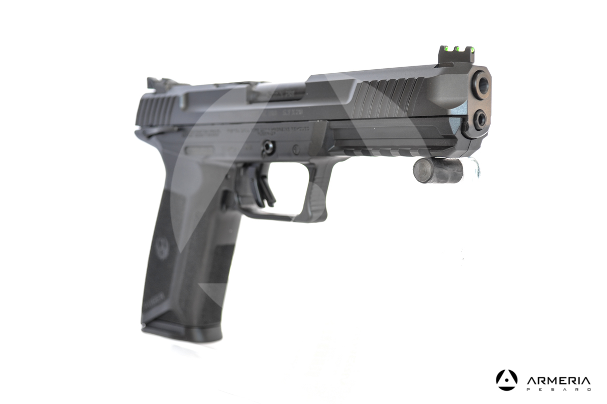 Pistola semiautomatica Ruger modello 57 calibro 5.7x28 canna 5" mirino Pistola semiautomatica Ruger modello 57 calibro 5.7x28 canna 5" mirino