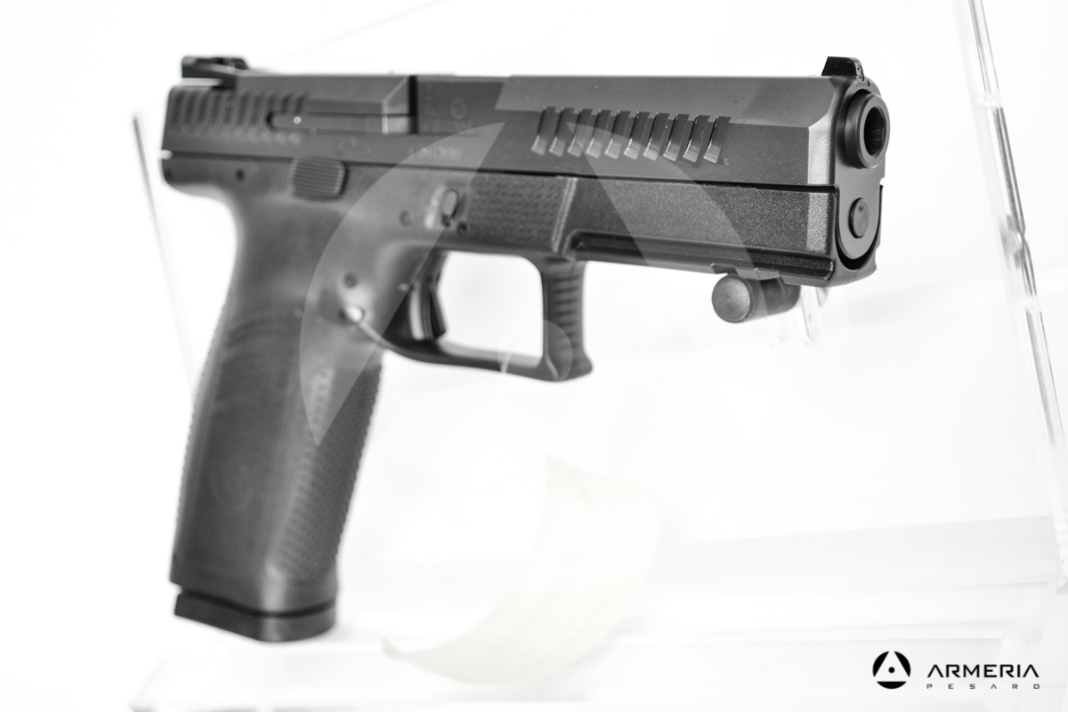 Pistola semiautomatica CZ modello P10F calibro 9x21 canna 5 Comune mirino Pistola semiautomatica CZ modello P10F calibro 9x21 canna 5 Comune mirino