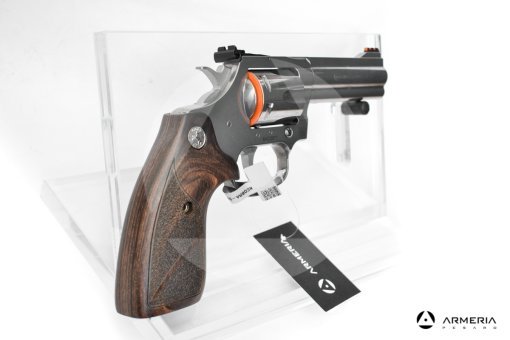 Revolver Colt modello King Cobra canna 4" calibro 357 Magnum calcio Revolver Colt modello King Cobra canna 4" calibro 357 Magnum calcio
