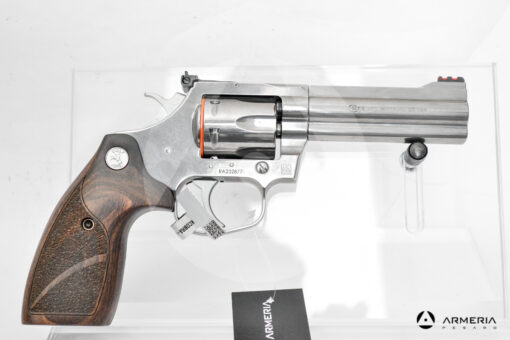 Revolver Colt modello King Cobra canna 4" calibro 357 Magnum