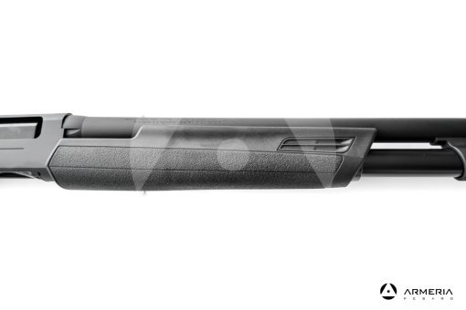 Fucile semiautomatico a pompa Winchester modello SXP Defender calibro 12 astina