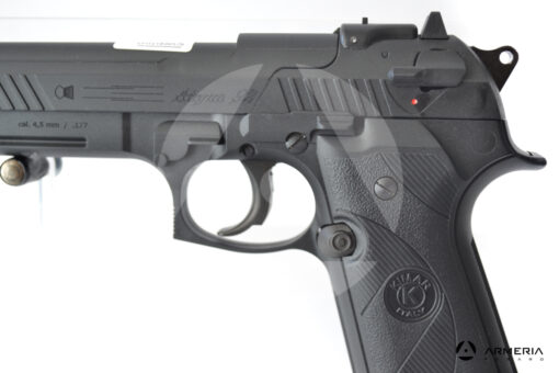 Pistola Chiappa modello AG92 calibro 4.5 ad aria compressa macro
