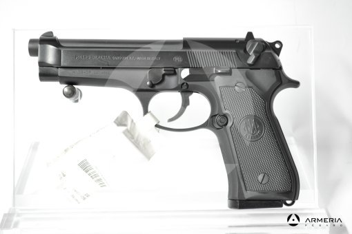 Pistola semiautomatica Beretta modello 98 FS calibro 9x21 canna 5 lato Pistola semiautomatica Beretta modello 98 FS calibro 9x21 canna 5 lato