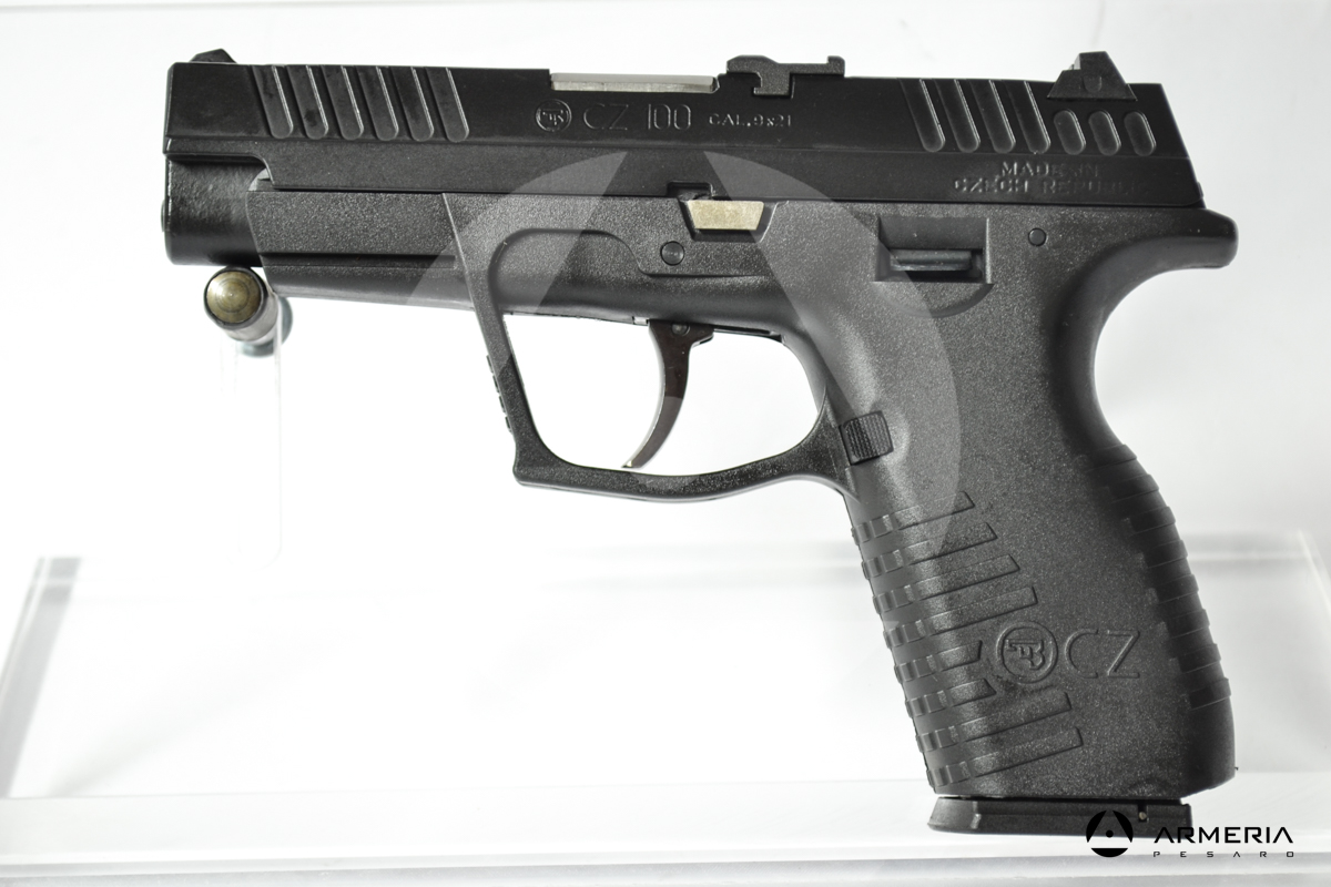 Pistola semiautomatica CZ modello 100 calibro 9x21 canna 4 Pistola semiautomatica CZ modello 100 calibro 9x21 canna 4"