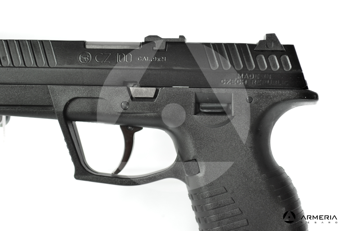 Pistola semiautomatica CZ modello 100 calibro 9x21 canna 4" macro Pistola semiautomatica CZ modello 100 calibro 9x21 canna 4" macro