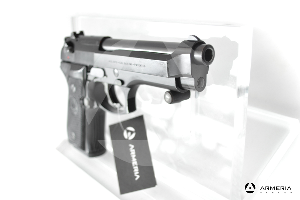 Pistola semiautomatica Beretta modello 98 FS calibro 9x21 canna 5 mirino Pistola semiautomatica Beretta modello 98 FS calibro 9x21 canna 5 mirino