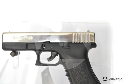Pistola semiautomatica a salve Glock modello 17 calibro 9 Pak canna 5 macro