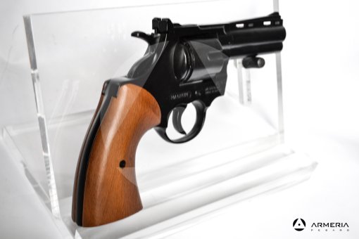 Revolver Bruni modello Pyton canna 4 calibro 380 calcio