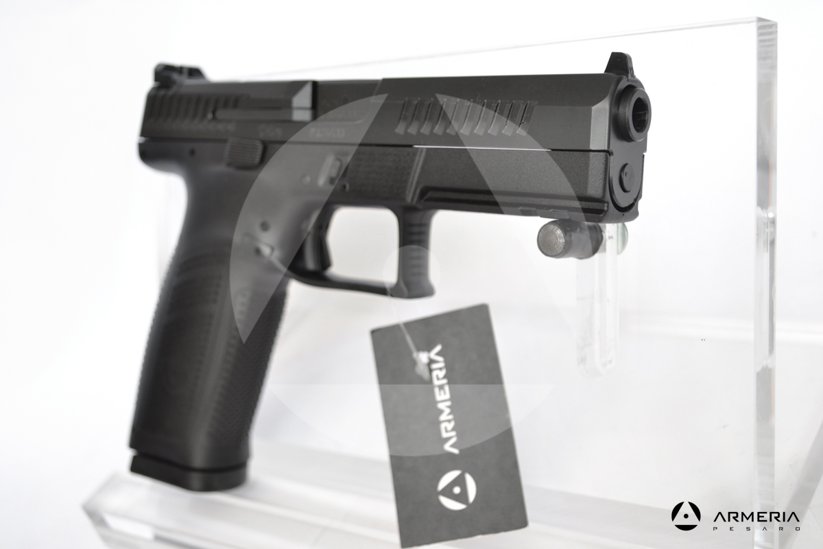 Pistola semiautomatica CZ modello P10-F calibro 9x21 canna 4 mirino Pistola semiautomatica CZ modello P10-F calibro 9x21 canna 4 mirino