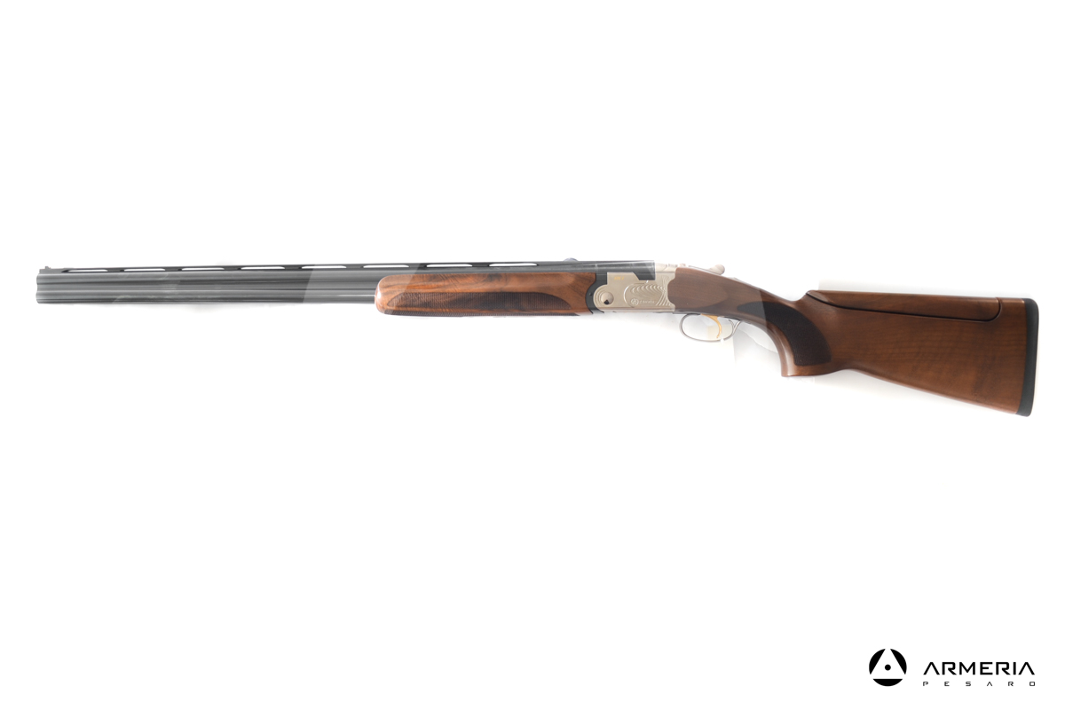 Fucile sovrapposto Beretta modello 686 E Trap calibro 12 lato Fucile sovrapposto Beretta modello 686 E Trap calibro 12 lato