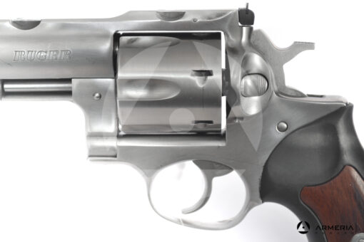 Revolver Ruger Super Redhawk canna 7.5 calibro 44 Magnum Usata macro