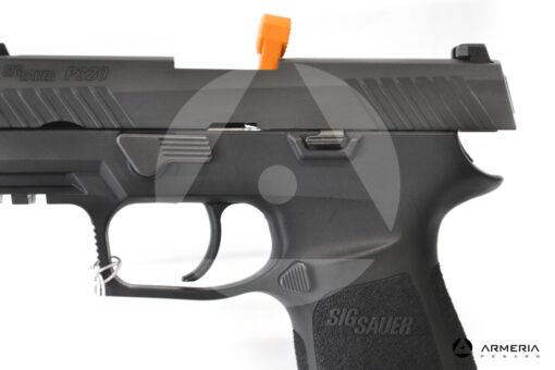 Pistola semiautomatica Sig Sauer modello P320 calibro 9x19 Canna 3.9 macro