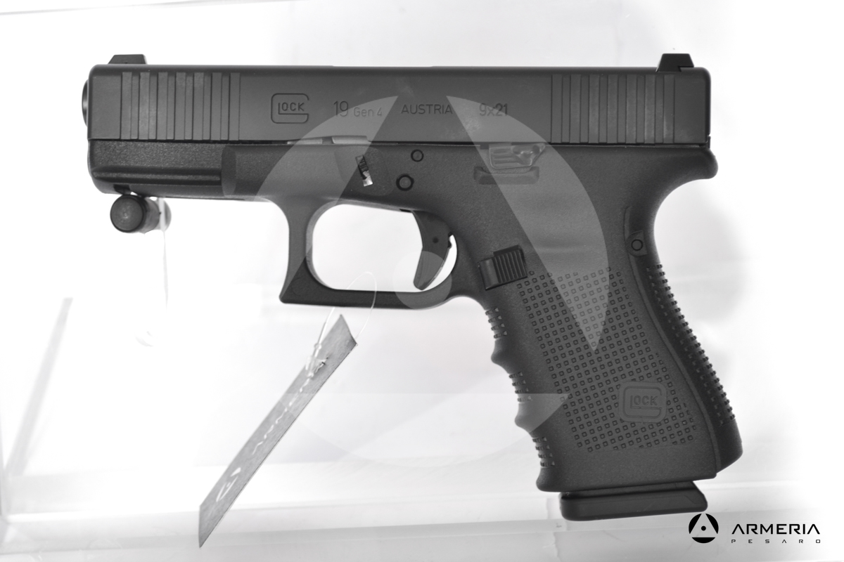 Pistola semiautomatica Glock modello 19FS calibro 9x21 canna 4 Comune