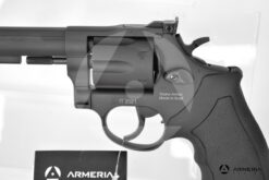 Revolver Taurus modello Classic 96 calibro 22 LR canna 6 macro