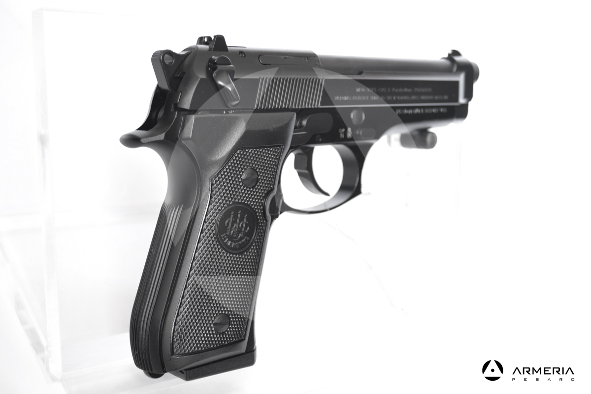 Pistola semiautomatica Beretta modello 92 FS calibro 9x19 canna 5 calcio Pistola semiautomatica Beretta modello 92 FS calibro 9x19 canna 5 calcio