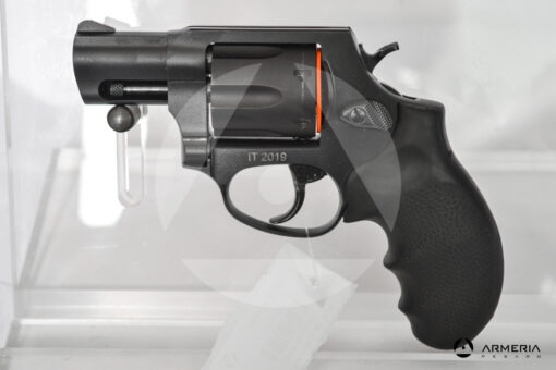 Revolver Taurus modello 856 canna 2 calibro 38 Special lato