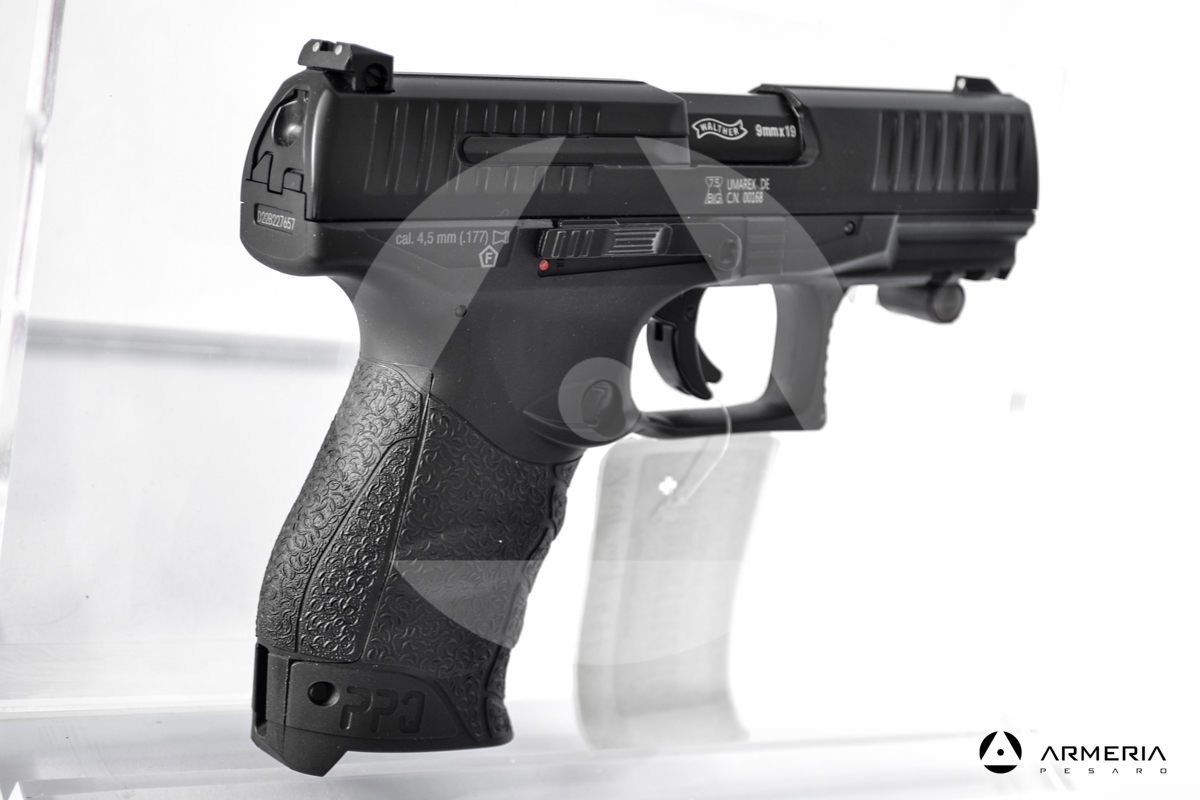 Pistola Walther PPQ M2 calibro 4.5 ad aria compressa calcio Pistola Walther PPQ M2 calibro 4.5 ad aria compressa calcio