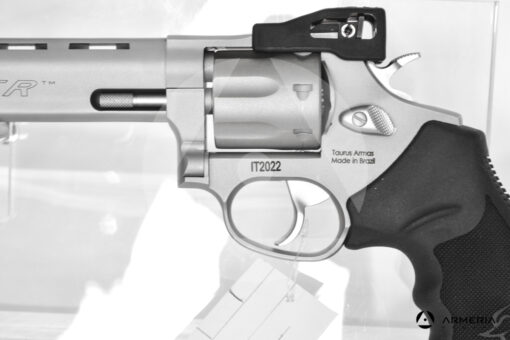 Revolver Taurus modello Tracker 970 calibro 22LR canna 6.5 macro