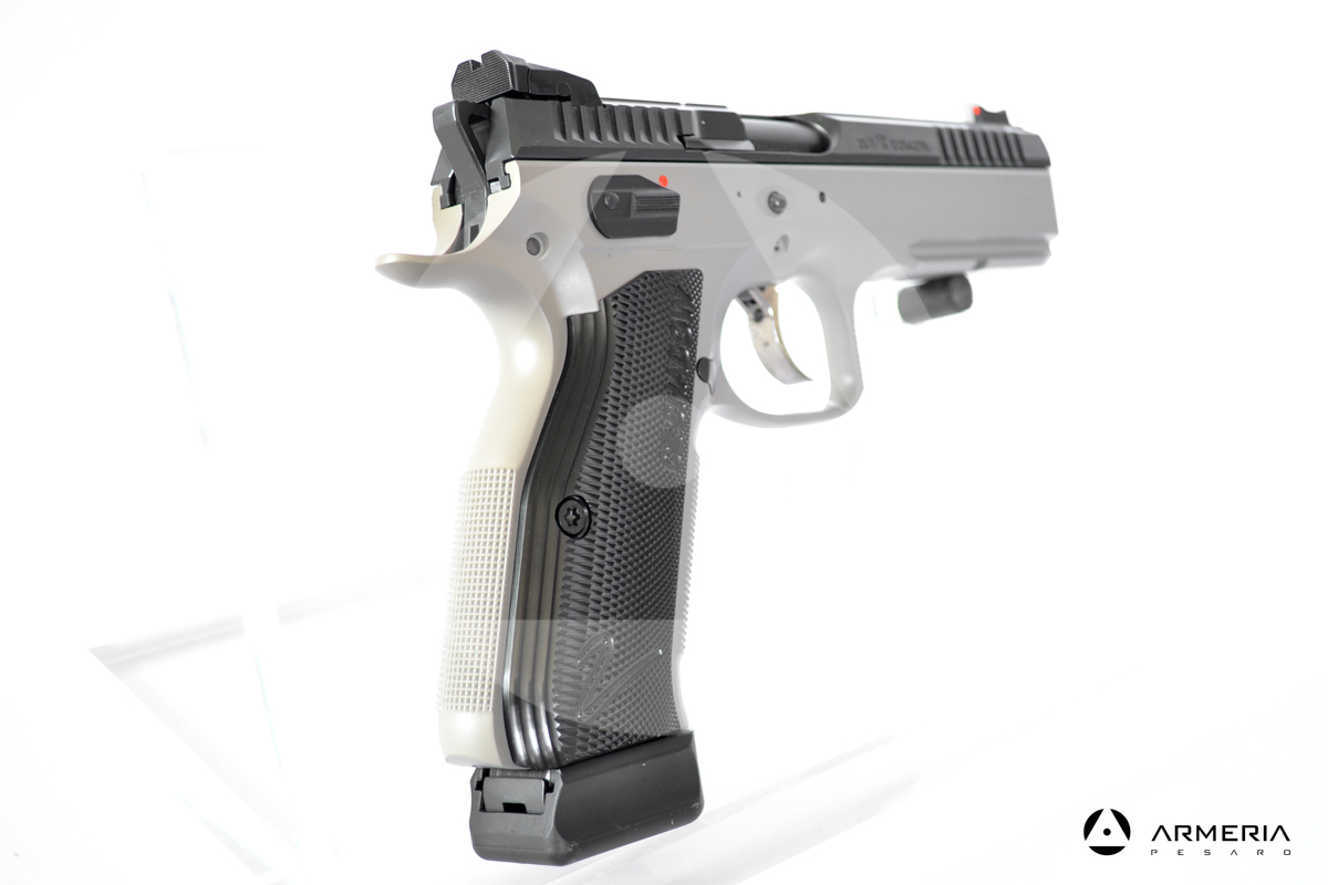 Pistola semiautomatica CZ modello Shadow 2 Urban Grey calibro 9x21 canna 5 calcio Pistola semiautomatica CZ modello Shadow 2 Urban Grey calibro 9x21 canna 5 calcio