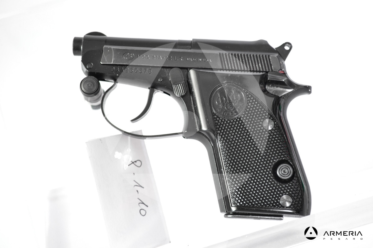 Pistola semiautomatica Beretta modello 21-A calibro 22 LR canna 2 lato Pistola semiautomatica Beretta modello 21-A calibro 22 LR canna 2 lato